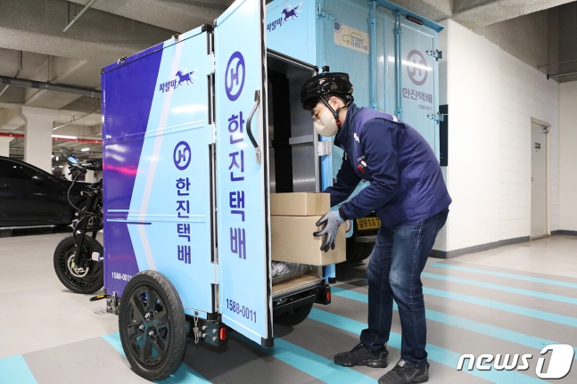 ECCOV cargo bikes were safety tested in a pilot operation in Seoul